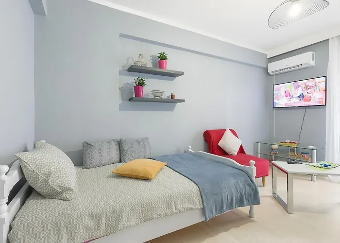 Thanasis Family Apartment